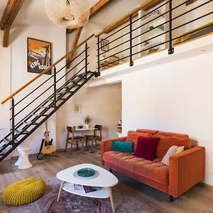 https://le-nid-des-amants-du-vieux-lyon.hotels-rhonealpes.com
